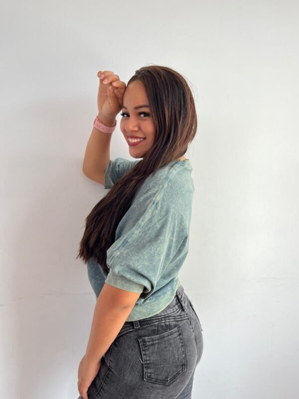 Polo para Mujer Crop Top modelo Murciélago - Imagen 2